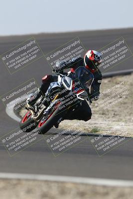 media/Nov-01-2025-TrackDaz (Sat) [[2b4d5192bc]]/B Group/1220pm (Turn 2 Outside)/